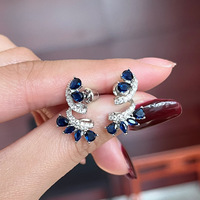 Anting-anting kancing wanita, perhiasan telinga lembut trendi baru warna perak zirkonia kubik biru untuk pertunangan pernikahan