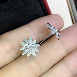 Orecchini a perno con fiocco di neve a petalo Marquise da donna, gioielli floreali alla moda per l'orecchio - Product Image 6