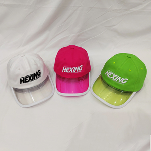 Gorra de Béisbol Personalizada con Visera Transparente de PVC, Logotipo Bordado, Visera de Plástico <span class=keywords><strong>PE</strong></span> Rosa Neón, Estilo Deportivo Urbano - Product Image 3