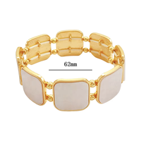 Bracelet perlé en alliage de zinc avec coquillages et perles filées, plaqué or, élastique, bijoux de mode pour femmes et hommes, vente en gros