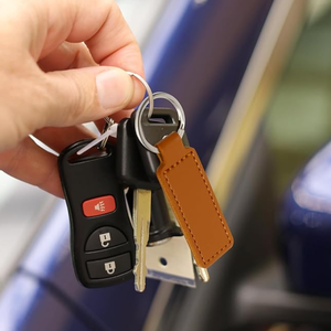 Da Key Fob Kit phong cách hai mặt PU da Keychain <span class=keywords><strong>Vegan</strong></span> da Keychain hình chữ nhật hình dạng cổ điển Keychain vòng chìa khóa - Product Image 5