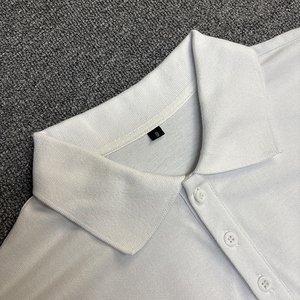 <span class=keywords><strong>T</strong></span>-<span class=keywords><strong>Shirt</strong></span> Vintage da Uomo con Collo Alto e Ricamo, Personalizzabile, Alta Qualità, 100% Cotone, <span class=keywords><strong>Polo</strong></span> Bianca - Product Image 3