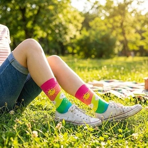 Calcetines Divertidos de Algodón para Mujer con Diseño de Dibujos Animados Coloridos, Estampado de Animales y Frutas - Product Image 3