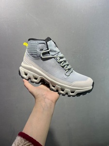 2026 new luxury luxury men and <b>women</b> and fashion leisure sports <b>shoes</b>, high quality men's outdoor leisure walking <b>shoes</b> - Product Image 4