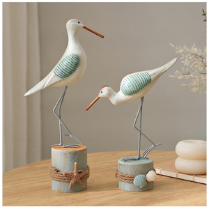 Figurine de mouette en bois artisanale sur souche d'arbre, décoration nautique sur le thème de l'océan pour maisons modèles, hôtels et intérieurs côtiers - Product Image 2