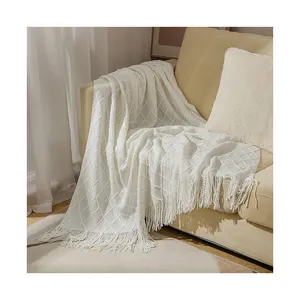 2023 Low MOQ Lightweight Acrylic White Super Soft Cozy Textured Solid Tassels Decorative Knitted Couch Throw Blanket