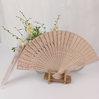 Éventail pliant en bois de bambou sculpté ajouré, style classique, 20,5 cm, cadeau d'affaires, vente en gros