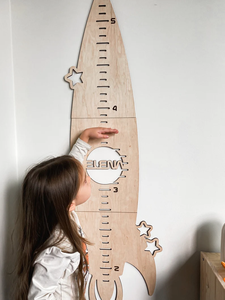 Cama con Tabla de Crecimiento para Niños ZZM, Estilo Rústico, Diseño Moderno, Madera de Origen Europeo - Product Image 2