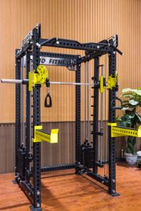 Machine <span class=keywords><strong>Smith</strong></span> multifonctionnelle avec système de poulies doubles, rack de musculation professionnel intégré pour l'entraînement en force en salle de sport - Product Image 2