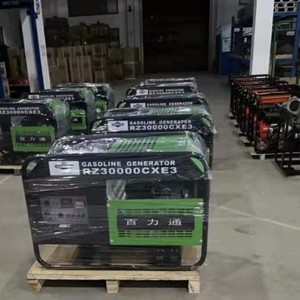 Générateur d'essence portable Kohler USA 12 kW RZ18000CXE3 monophasé 50 Hz pour alimentation de secours, modèle ouvert - Product Image 3
