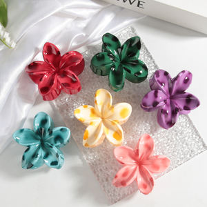 夏のビーチスタイルホリデーギフトHawaiianlプルメリアヘアクリップ滑り止めフラワーヘア爪クリップ女性用 - Product Image 6