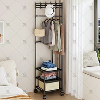 Porte-vêtements métallique sur roulettes avec étagères et crochets pour chambre et entrée – Organisateur de vêtements et support à manteaux