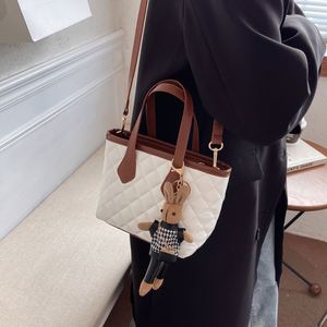 New Fashion Trend Ladies Luxury Pu Leather Handbags Ladies Full <b>Belt</b> Casual Striped One-shoulder Handbags - Product Image 3