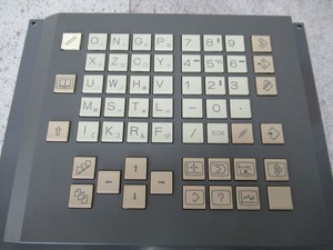 Clavier de contrôle PLC A02B-0236-C121 <span class=keywords><strong>TBS</strong></span> Unité MDI A86L-0001-0252 / Produit sous garantie - Product Image 2