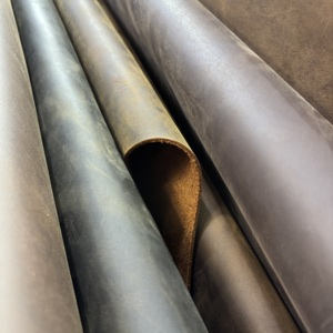 クレイジーホースレザー スプリットタンニング ヴィンテージ加工 本革 牛革 1.8-2.0mm 耐水性 シューズ バッグ ハンドバッグ 家具張り地用 - Product Image 4