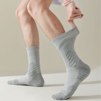 Chaussettes de sport professionnelles pour hommes, en tricot épais, respirantes, antidérapantes, en polyester-coton, pour le basketball et la course à pied, automne-hiver
