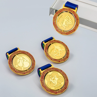 Médaille de course personnalisée pas chère avec logo 3D doré, médaille de marathon, médaille de course à pied en métal, médailles de sport personnalisées pour le football avec ruban