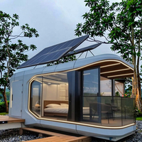 Maison à capsules écologiques d'extérieur en acier moderne Capsule de luxe Space Capsule Hotel avec système solaire Installation rapide