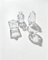 Bouteille diffuseur de parfum en verre transparent de formes variées, vide, pour cosmétiques et usage domestique – Vente en gros