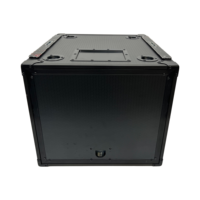 Boîtier de transport OEM 8U empilable pour montage en rack, avec 4 pieds en caoutchouc et rainures, pour amplificateur, doté de portes coulissantes supérieures et de verrous de verrouillage.