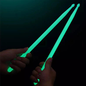 Großhandel 5A/7A Modell Jazz <span class=keywords><strong>Drum</strong></span> Stick Fluor zieren des Material Night Glow Kunststoff Nylon Elliptical Head DrumSticks Sets - Product Image 2