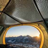 Isolation légère et moderne en bulles réfléchissantes avec R4.0 et respectueuse de l'environnement pour les tentes de trekking en montagne