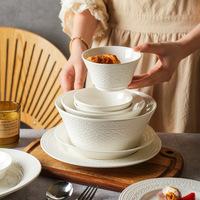 Ensemble de vaisselle en céramique moderne et minimaliste, nouveau style, bol à riz, bol à nouilles, assiette plate, assiette à poisson, assiette pour plats occidentaux