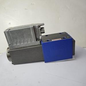 สัดส่วนทิศทาง R901411433 4WRPEH10C4B100L-3X/M/24A1สัดส่วนทิศทาง R901411433 4WRPEH10C4B100L-3X/M/24A1 - Product Image 1