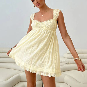 Vestido casual de verano para mujer, estilo bohemio, color crema, con bordado floral, volantes, cuello cuadrado, cintura simulada, estilo babydoll, mini. - Product Image 1