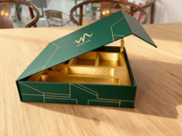 Boîte cadeau de luxe pour parfum, en carton magnétique avec gaufrage imperméable, pour bijoux d'entreprise, logo