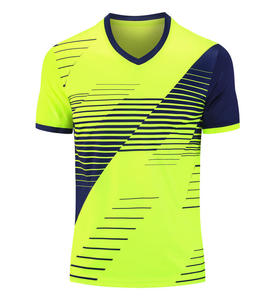 Camiseta Deportiva de Punto para Hombre, Cuello en V, Manga Corta, Secado Rápido, Diseño Geométrico Verde y Blanco, Corte Regular - Product Image 5