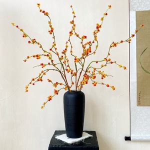 Composition de fruits artificiels Celastrus Orbiculata de Qingyu Chronicle pour les décorations de la maison du Nouvel An chinois - Product Image 4