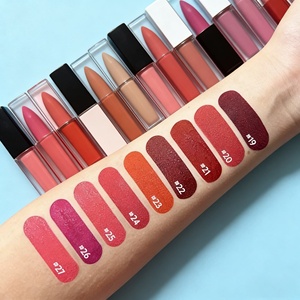 ลิปสติกเนื้อแมทท์กันน้ำ สีชัด ติดทนนาน 53 เฉดสี  วีแกน  ผสมแร่ธาตุ  น้ำหนัก 6.5 กรัม รับผลิตแบรนด์ส่วนตัวสำหรับผู้หญิง ขายส่ง พร้อมสกรีนโลโก้ - Product Image 5