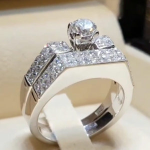 Anello Quadrato per Donne, Gioiello Elegante e Scintillante, Vendita all'Ingrosso - Product Image 5