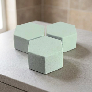 Eucalyptus Scented Eco-Friendly Minimalist Shower Fizzle Made of Premium <b>Sponge</b> Material - Product Image 3
