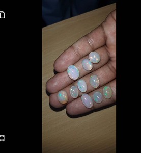 Cabochon d'opale éthiopienne de qualité super fine pour la fabrication de bijoux de mariage. - Product Image 1