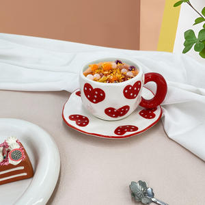 Ensemble tasse et soucoupe en céramique moulées à la main INS, best-seller, tasse à eau au design élégant, tasse à thé de l'après-midi - Product Image 4