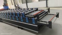 Machine automatique de fabrication de tuiles métalliques vernissées à couche unique pour toitures