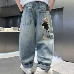 Vente en gros de pantalons en jean amples pour garçons de 4 à 7 ans, jeans vintage bleus à jambes larges, broderie de dessins animés, bas décontractés pour enfants - Product Image 1