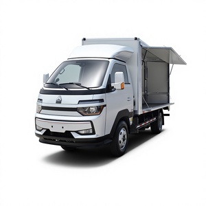 Gloednieuwe Howo Lichte Vleugelwagen 4X2 4X4 Box <span class=keywords><strong>Truck</strong></span> Met Diesel Handgeschakelde Versnellingsbak - Product Image 1