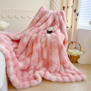 Couverture en flanelle douillette et chaude en fausse fourrure de lapin, anti-acariens, utilisable quatre saisons, style européen et américain, lavage à la main, pour lit - Product Image 6