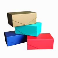 Boîte en carton pliante magnétique de luxe pour le revêtement UV de cosmétiques et le style élégant de dossier de stratification de Matt
