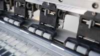 Impresora de sublimación digital de inyección de tinta Yinstar de 1.9 m I3200, máquina de impresión industrial por sublimación para camisetas, ropa deportiva y telas.