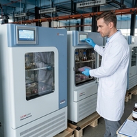 Equipo de Prueba, Agitador de Laboratorio con Control de Velocidad, Temperatura y Tiempo, con Abrazaderas, Incubadora