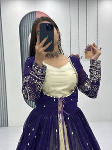 Oferta especial de festival: Vestido Indo-Occidental para mujer, cómodo y moderno, estilo étnico para Garba, Dandiya y eventos festivos. - Product Image 4