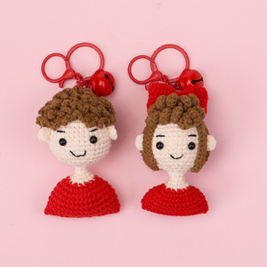 Llavero de pareja tejido a mano de fábrica con cascabeles, accesorios de ganchillo <span class=keywords><strong>para</strong></span> llavero, <span class=keywords><strong>para</strong></span> <span class=keywords><strong>novio</strong></span> y novia, bonito colgante <span class=keywords><strong>para</strong></span> bolso - Product Image 3