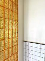 Blocs de verre massif multicolores, briques de verre texturées effet double glace, cloisons décoratives en verre pour séparation d'espace