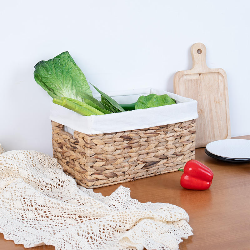 ตะกร้าผักตบชวาสองชั้น (พร้อมผ้า)