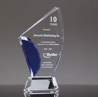 Vente chaude contenu personnalisé voile cristal blanc cristal bouclier prix gravure laser personnalisé trophée de cristal rouge prix