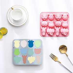 12-Cavity Animals Design Silicone Cake Molds Food-Grade Reusable Cute Silicone Magnetic Chocolate, Candy & Ice DIY Mold - Product Image 3